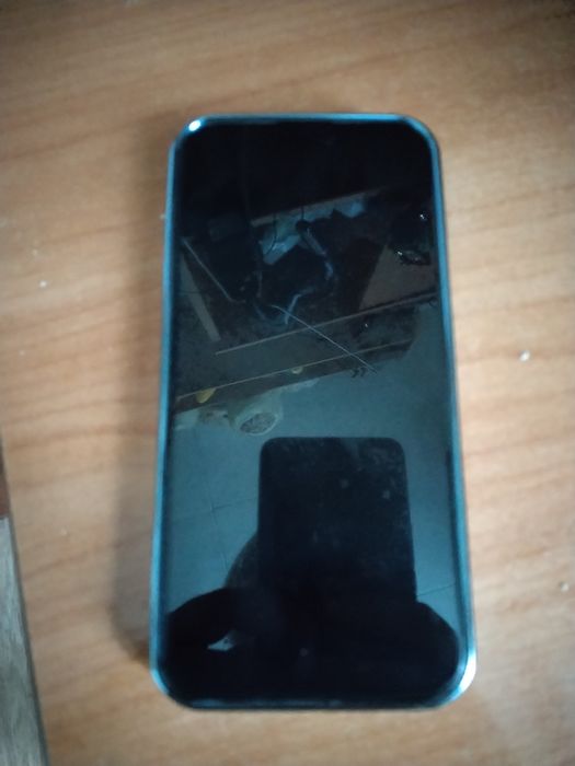 Айфон 15 плюс  продам