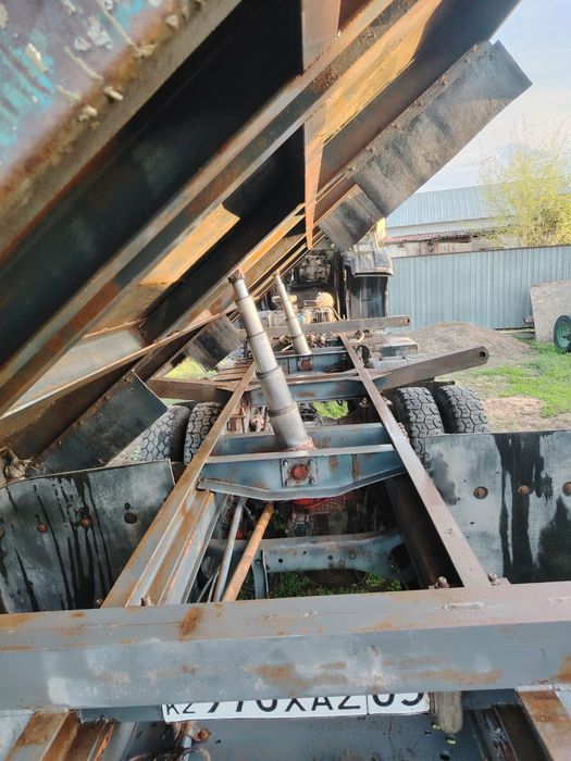 Продоется кузов самосвала  2  миллиона. Длина 6.20