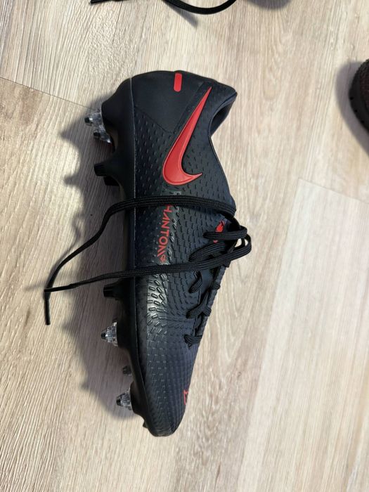 Футболни бутонки миксове