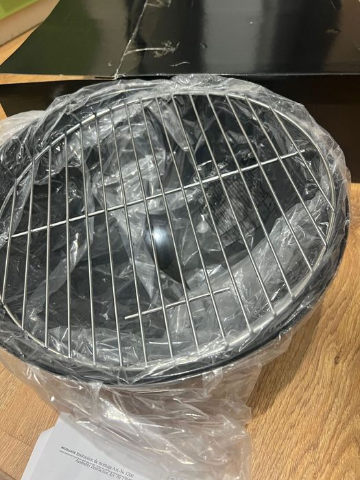 Grătar pe cărbuni rotund – nou, nefolosit –