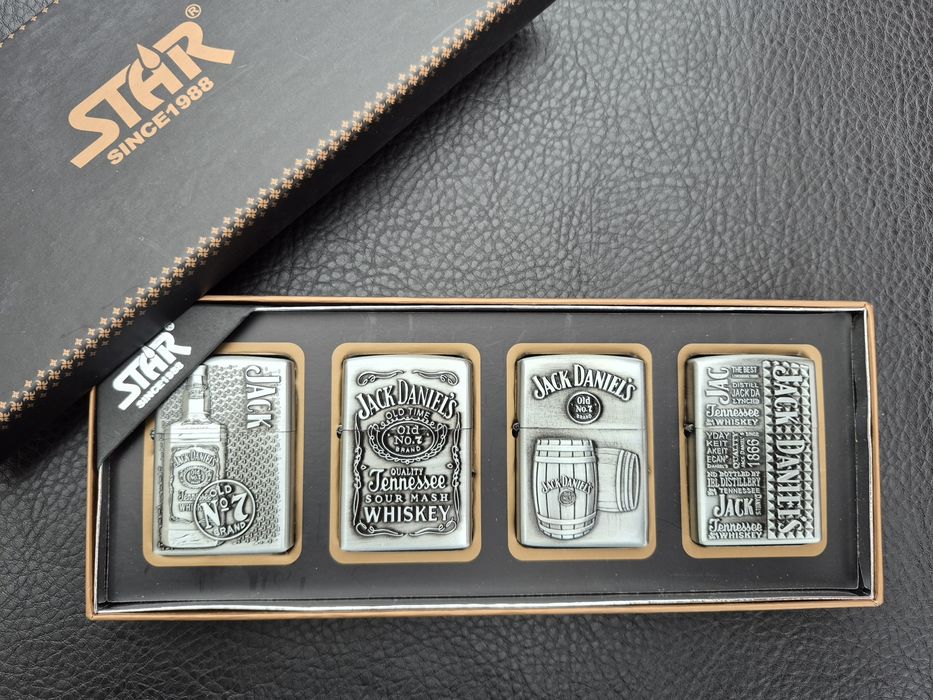 Комплект бензинови запалки Jack Daniel's, два цвята