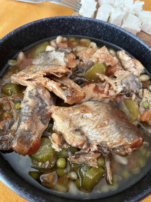 Консерва Ропотамо с Речна Риба