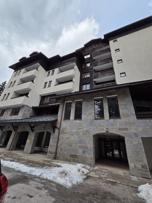 Продава се 2 стаен апартамент в Пампорово