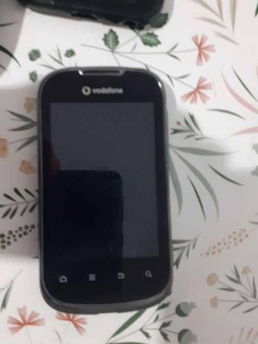 Vând telefoane funcționale sau pentru piese