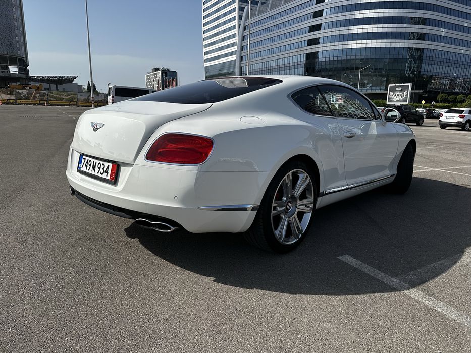 Bentley Continental GT V8