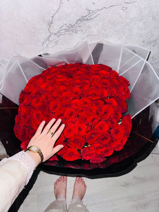 101шт Красный роза улкен букет 15к келысемыз
