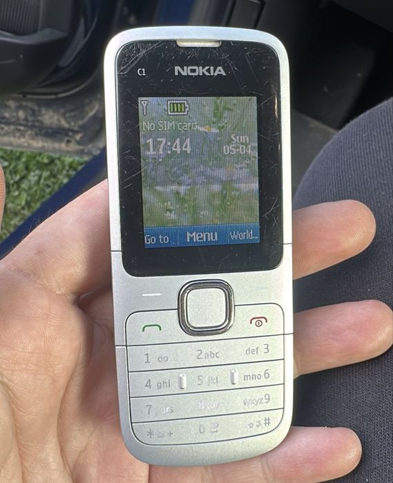 Nokia C1, cu casti si baterie noua.