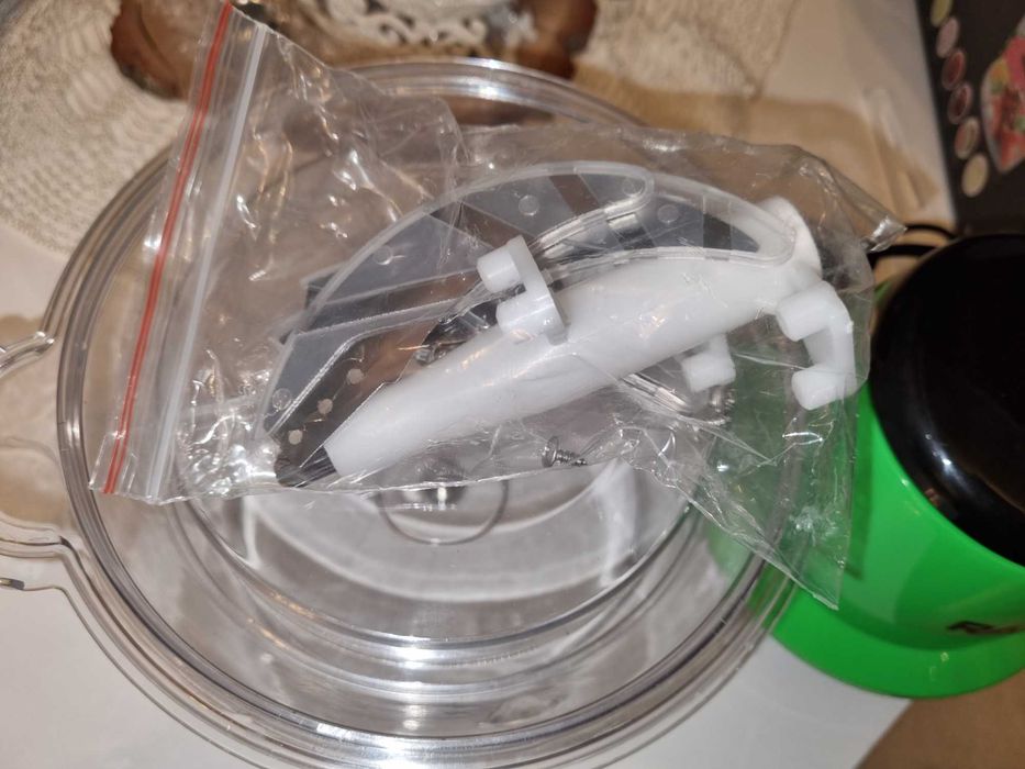 Чисто нов чопър Raf food processor