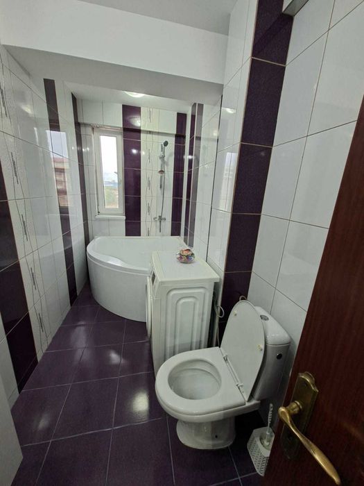inchiriez apartament 2 camere zona VIVO CONSTANTA