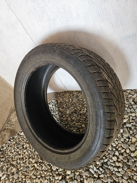 Se vinde anvelope marca Tigar. 275/45/R20.