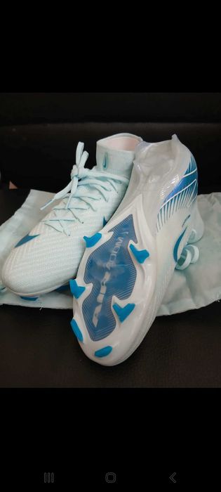 Нови бутонки Nike Mercurial