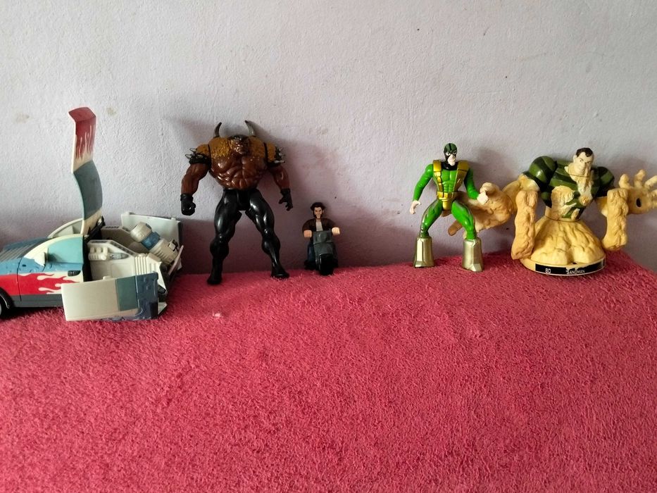 Bakugan,Power rangers ,Marwel ,Toy story,Zip Zods etc