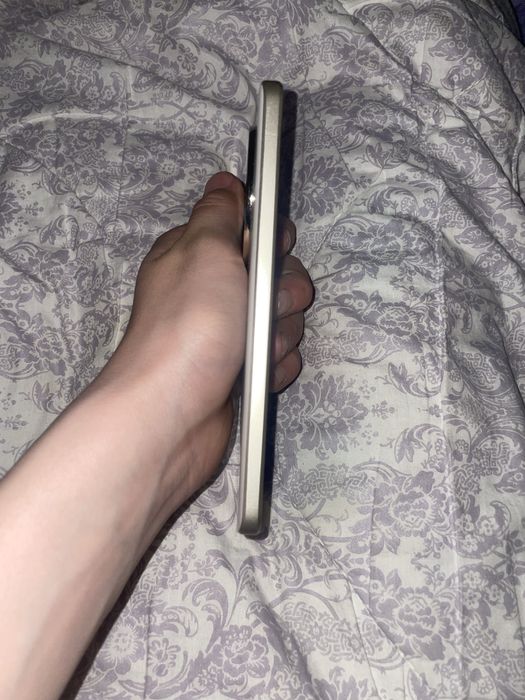 Хуавей нова 13i.