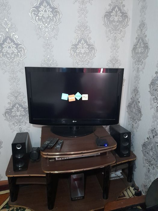 LG televizor 37 +smart box