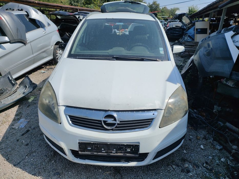 Продавам на части Опел Зафира Б 1.9тдци