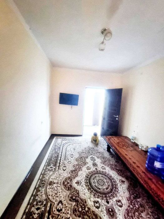 3 хоналик квартира 3 кават кирпичный дом, 7 микр, военгородок