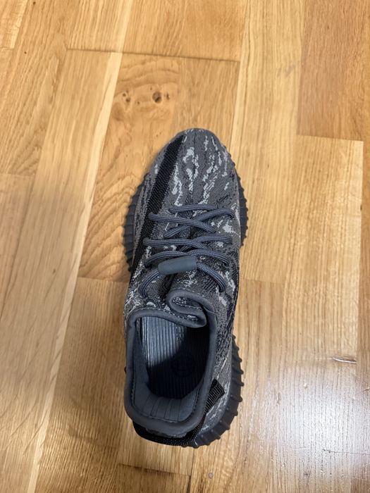 yeezy 350 dark salt