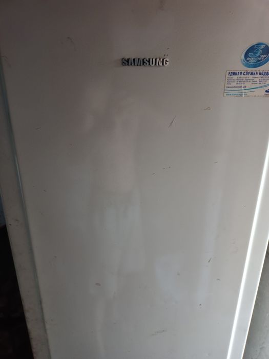 Продам холодильник