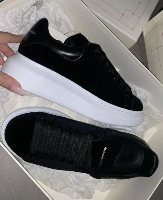 Alexander McQueen Дамски Маратонки [36-40 Номер]