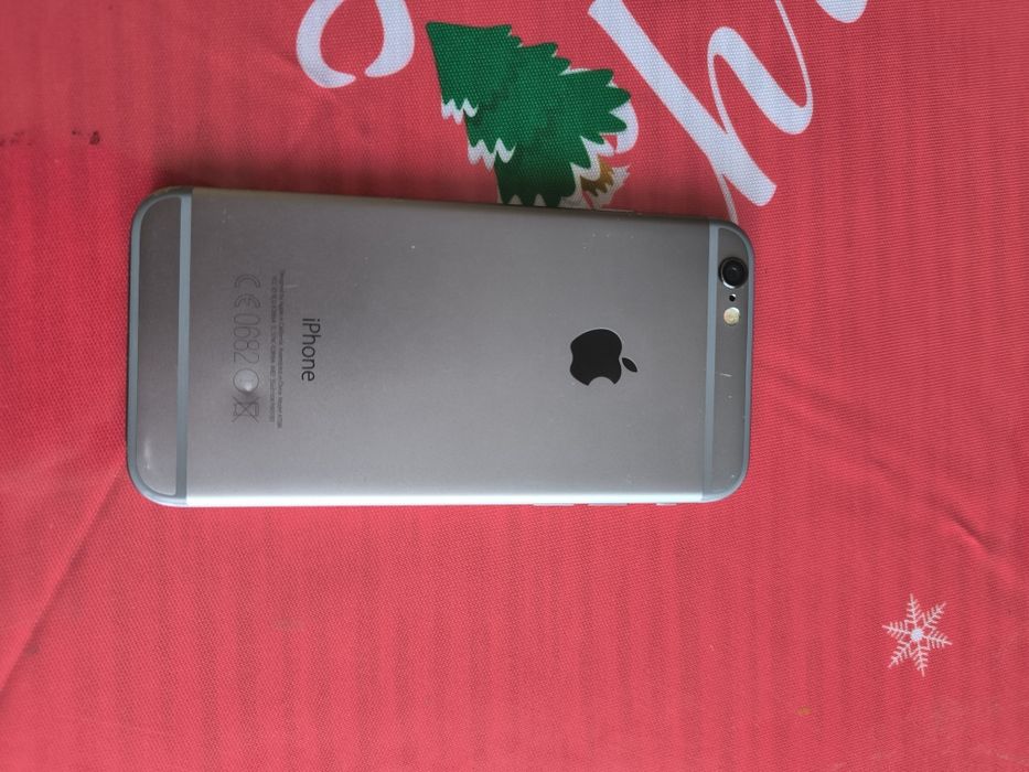 Продавам телефон