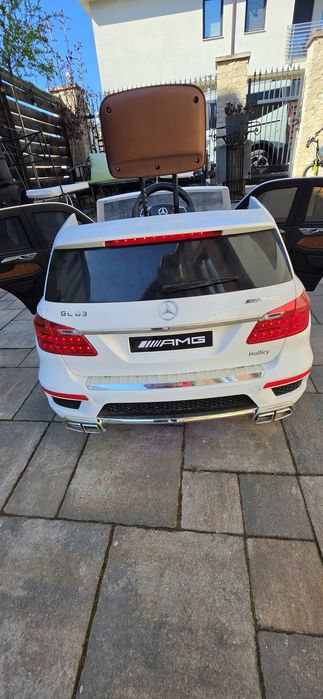 Vand masinuta cu telecomanda Mercedes