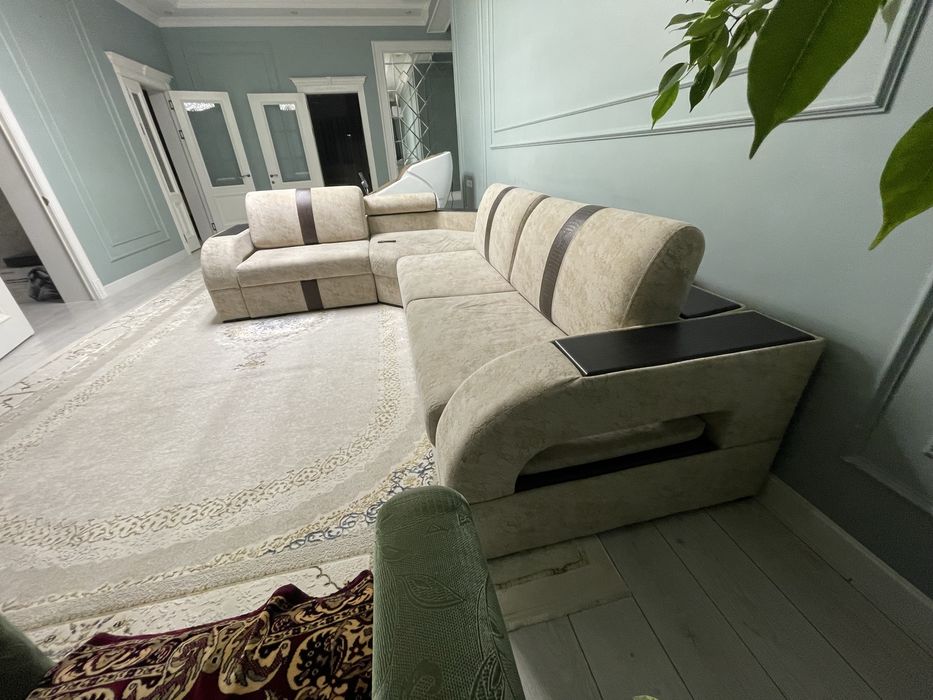 Диван Пинскдрев угол меняется 350х260