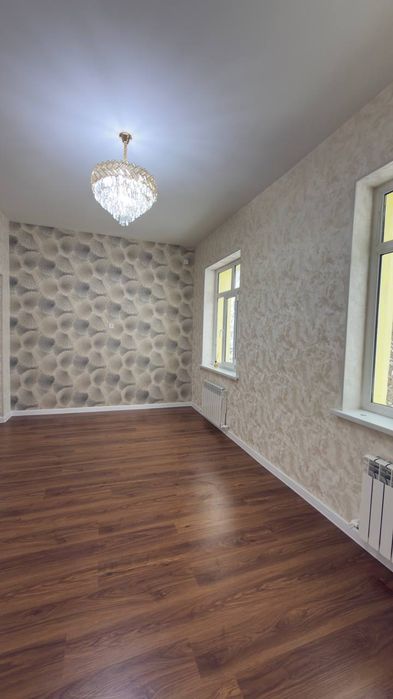 Продаётся участок Яшнабод олмос 1.5 сотик 3 хона 110 квадрат евро ремо