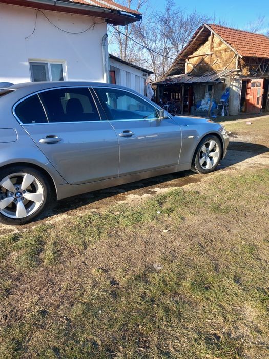 Vând Bmw e60 525d