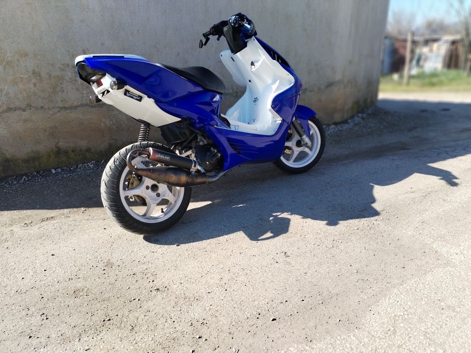 Продавам yamaha aerox 70cc и Peugeot 50cc