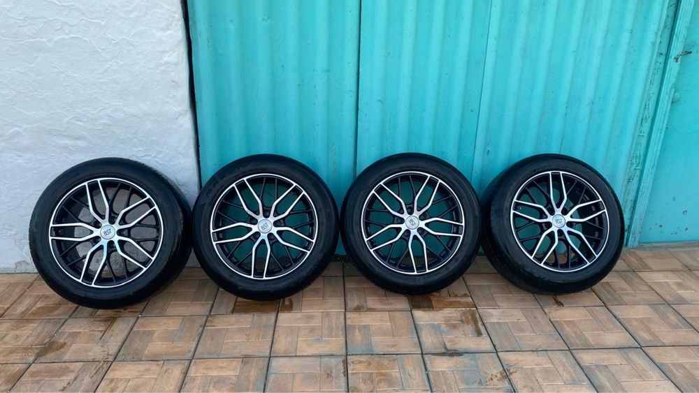 Продам всесезонки+летние на дисках
