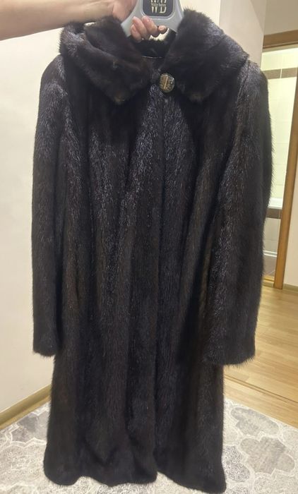 Продам норковую шубу