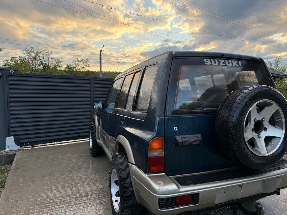Suzuki Vitara 2.0 V6 cu 4x4 ,  greu-usor