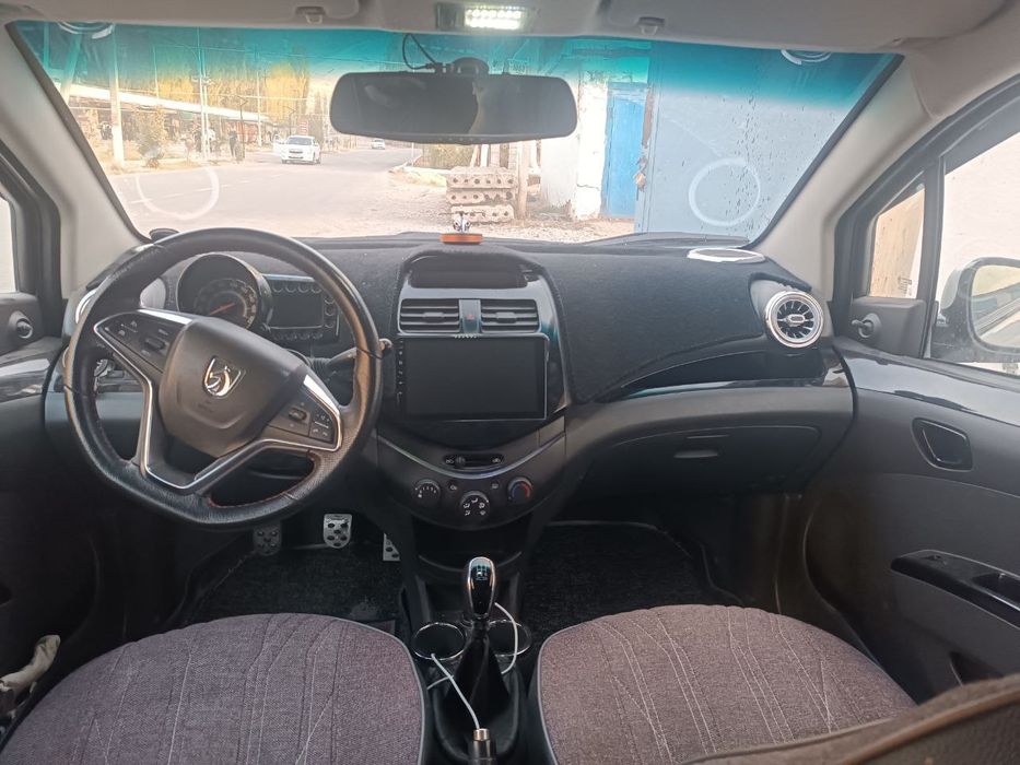 Spark benzin 2011 sotiladi