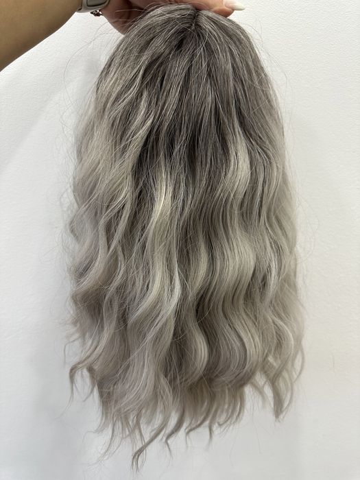 Парти Перука.