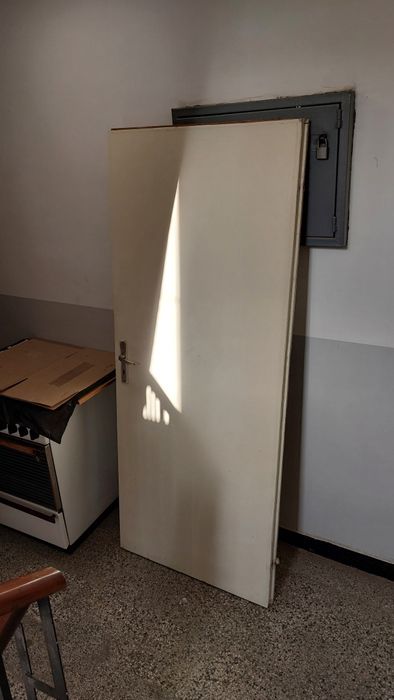 Интериорна стандартна врата