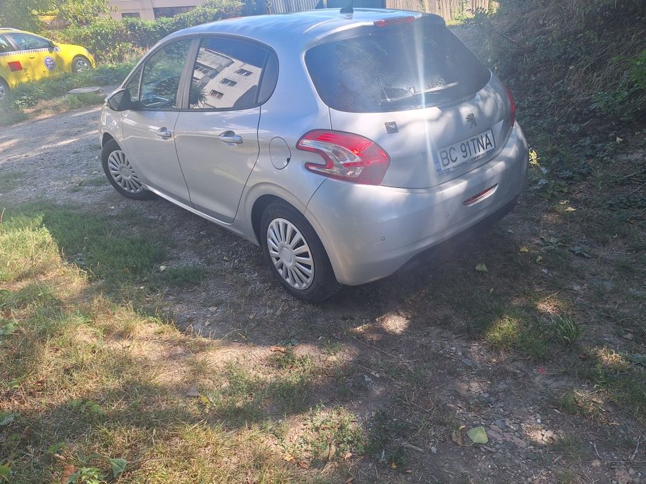 PEUGEOT 208 2015 — imagine 4