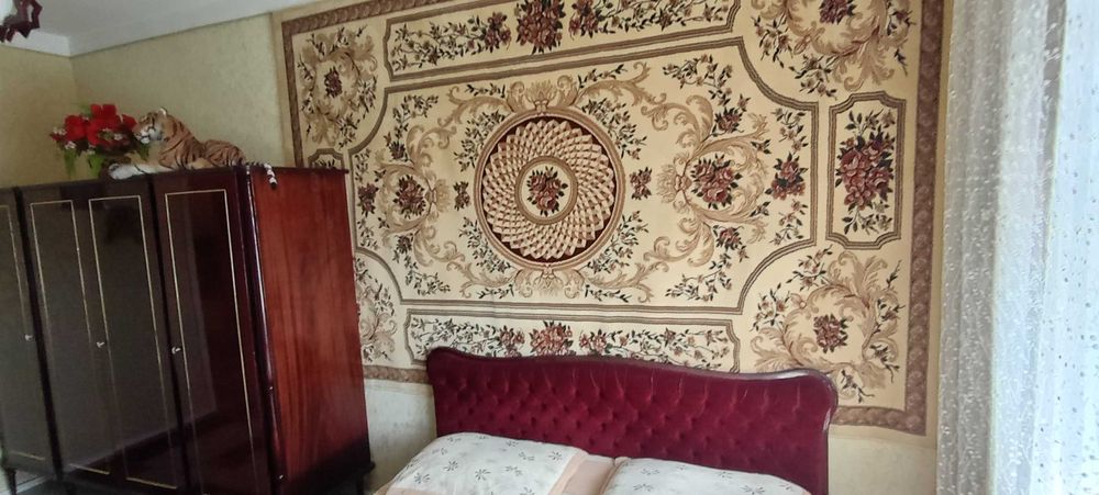 2-х комнатная с мебелью за Паркентским рынком