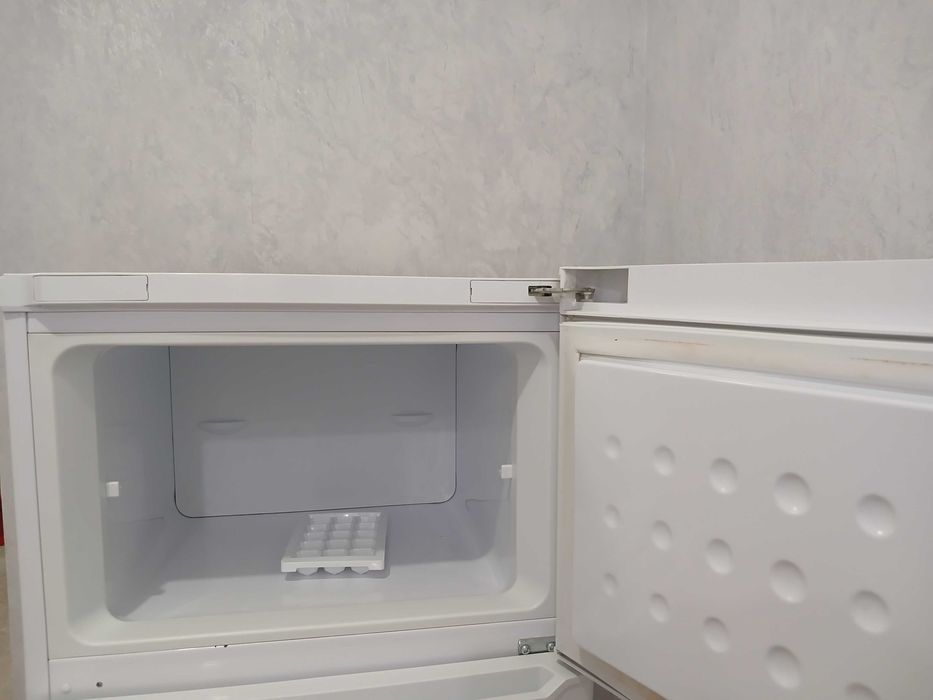 Продаю холодильник