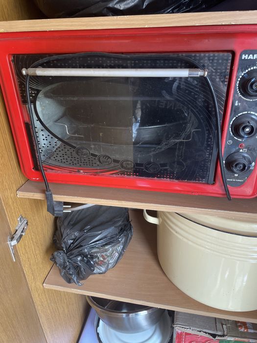 Продаю печь работаеть
