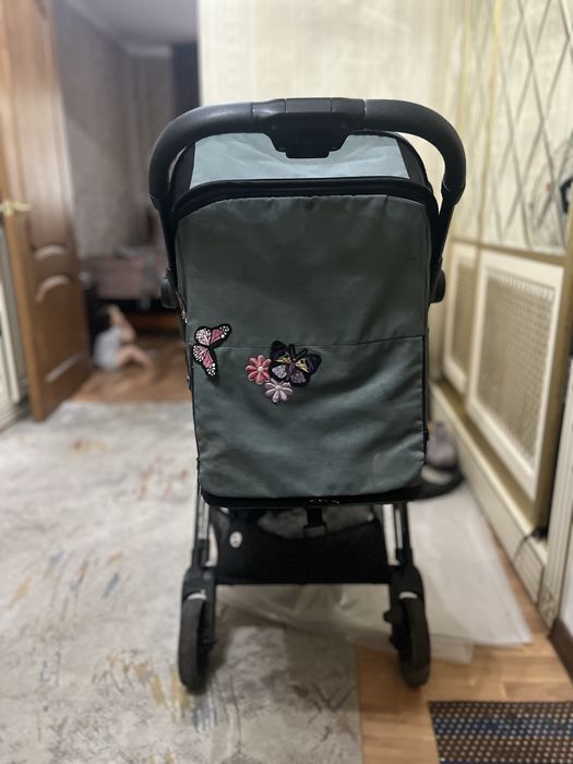 Продам прогулочную коляску easywalker Jackey