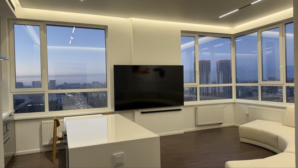 Продам евротрешку с панорамным видом на город