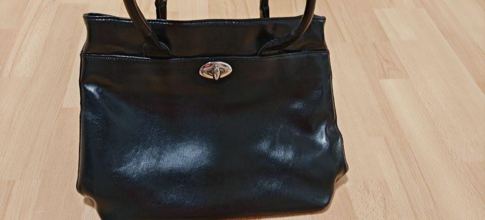 Geanta din piele naturala