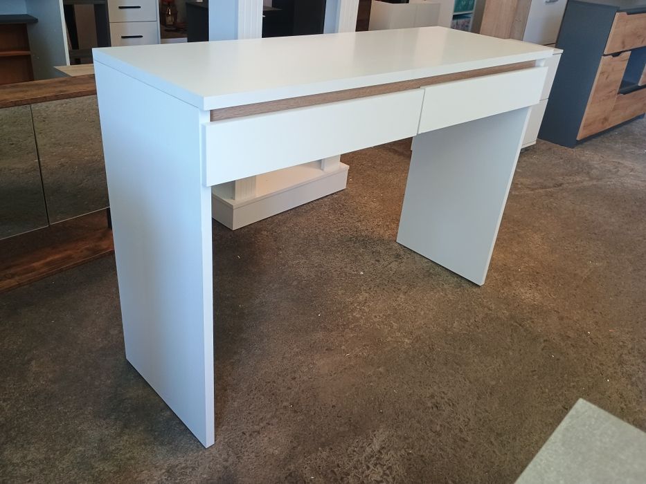 Дамска тоалетка без огледало