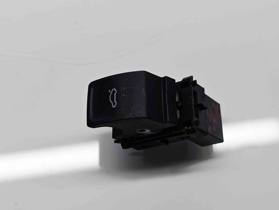 Buton deschidere portbagaj Volkswagen Passat B8 (3G2) [Fabr 2015-prez