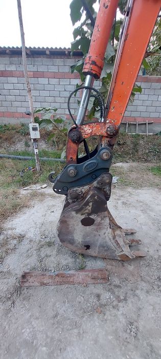 Экскаватор  ATLAS 804 М сотилади  14000