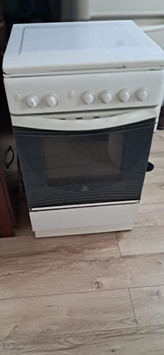 Газовая плита Indesit