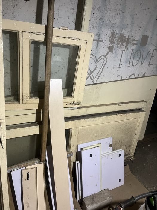 Продам рамы оконные