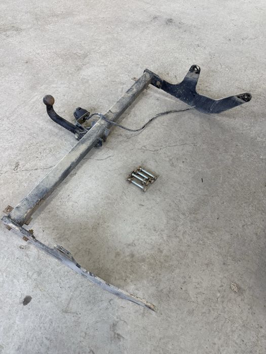 Продам фаркоп на ларгус