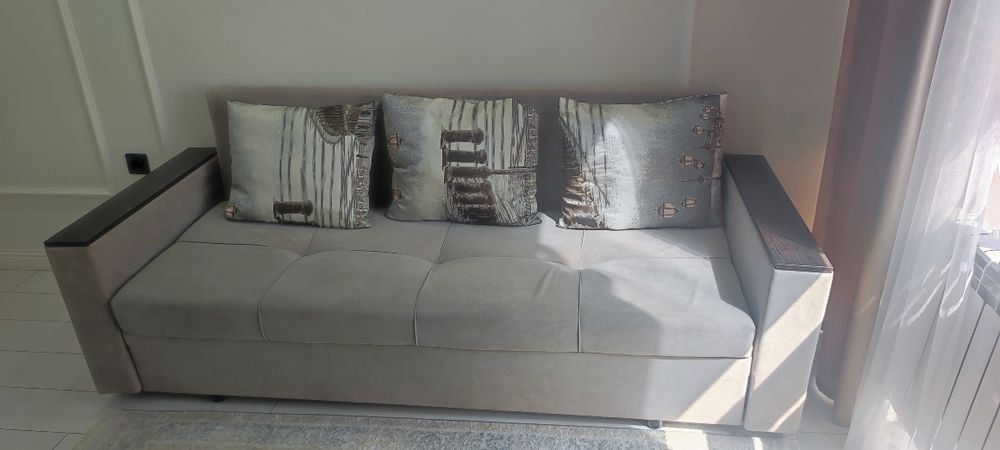 Диван (раздвижной)