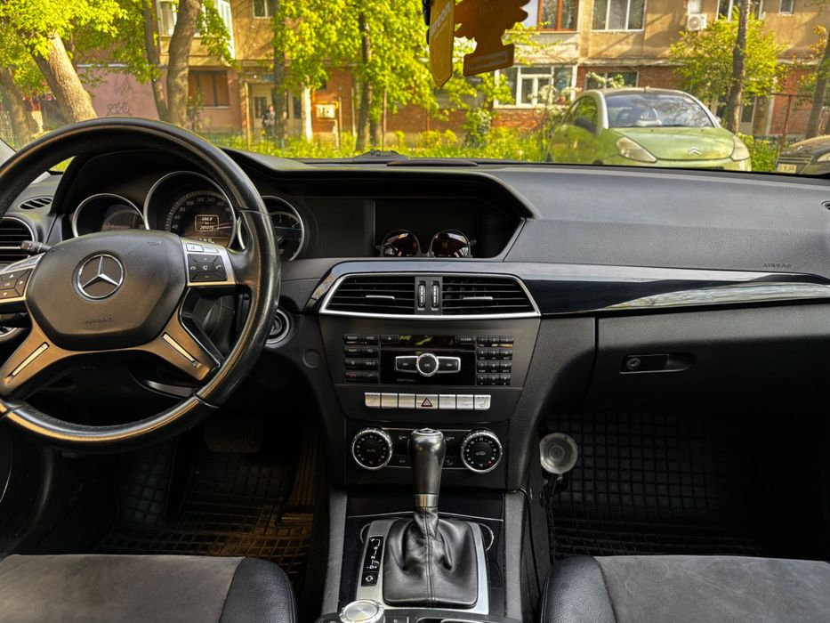 MERCEDES-BENZ C-Class 2011 — imagine 5